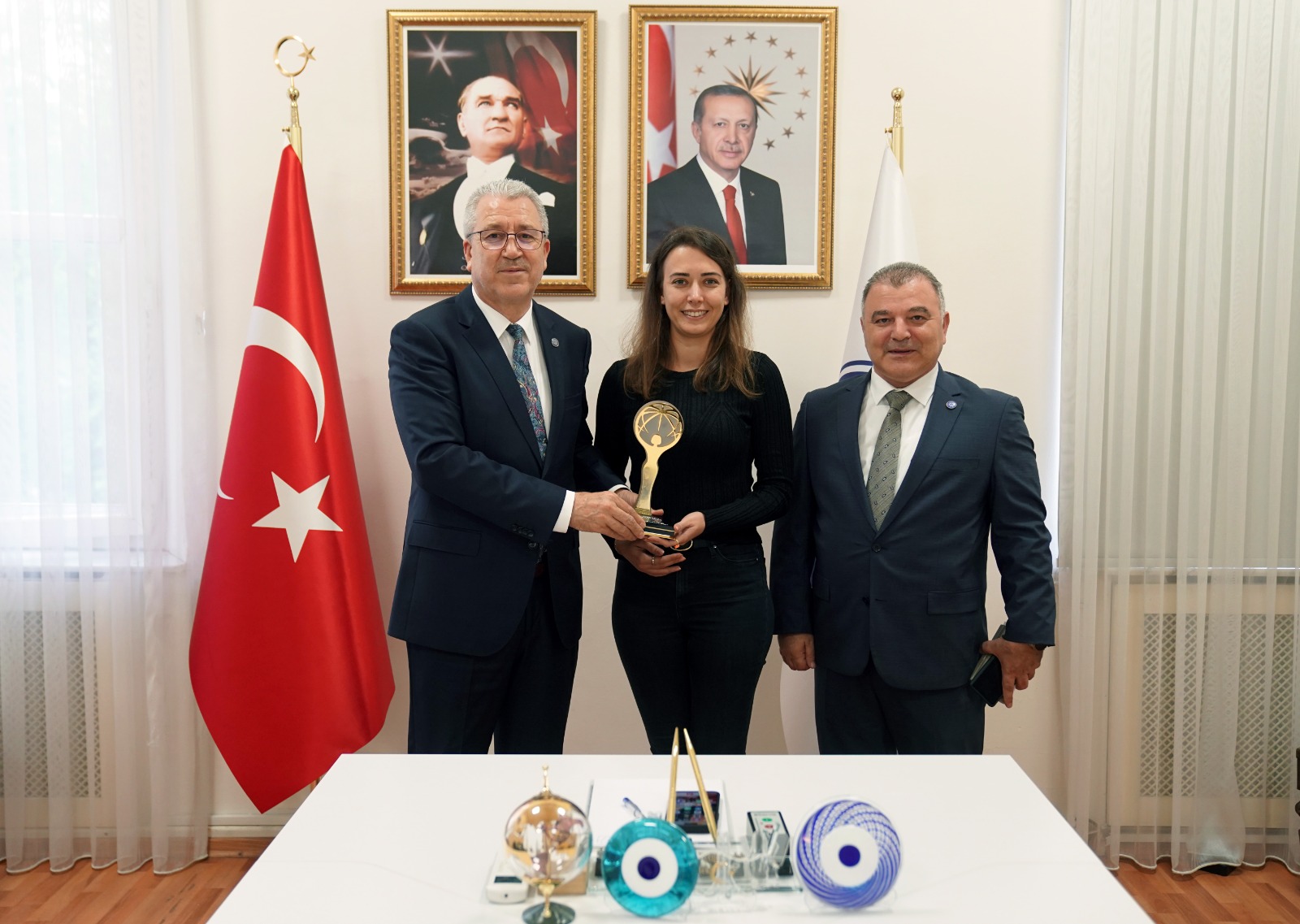 EGE Teknopark firması AnadOlive Gıda ‘Halkbank Üreten Kadınlar Yarışması’nda birinci oldu