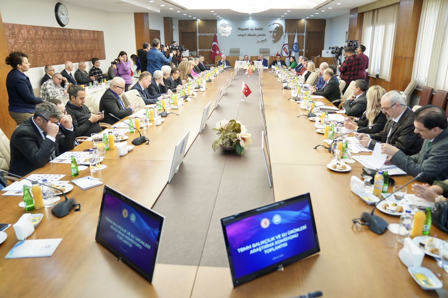 Ege Üniversitesi, TBMM Balıkçılık ve Su Ürünleri Araştırma Komisyonu’nu ağırladı