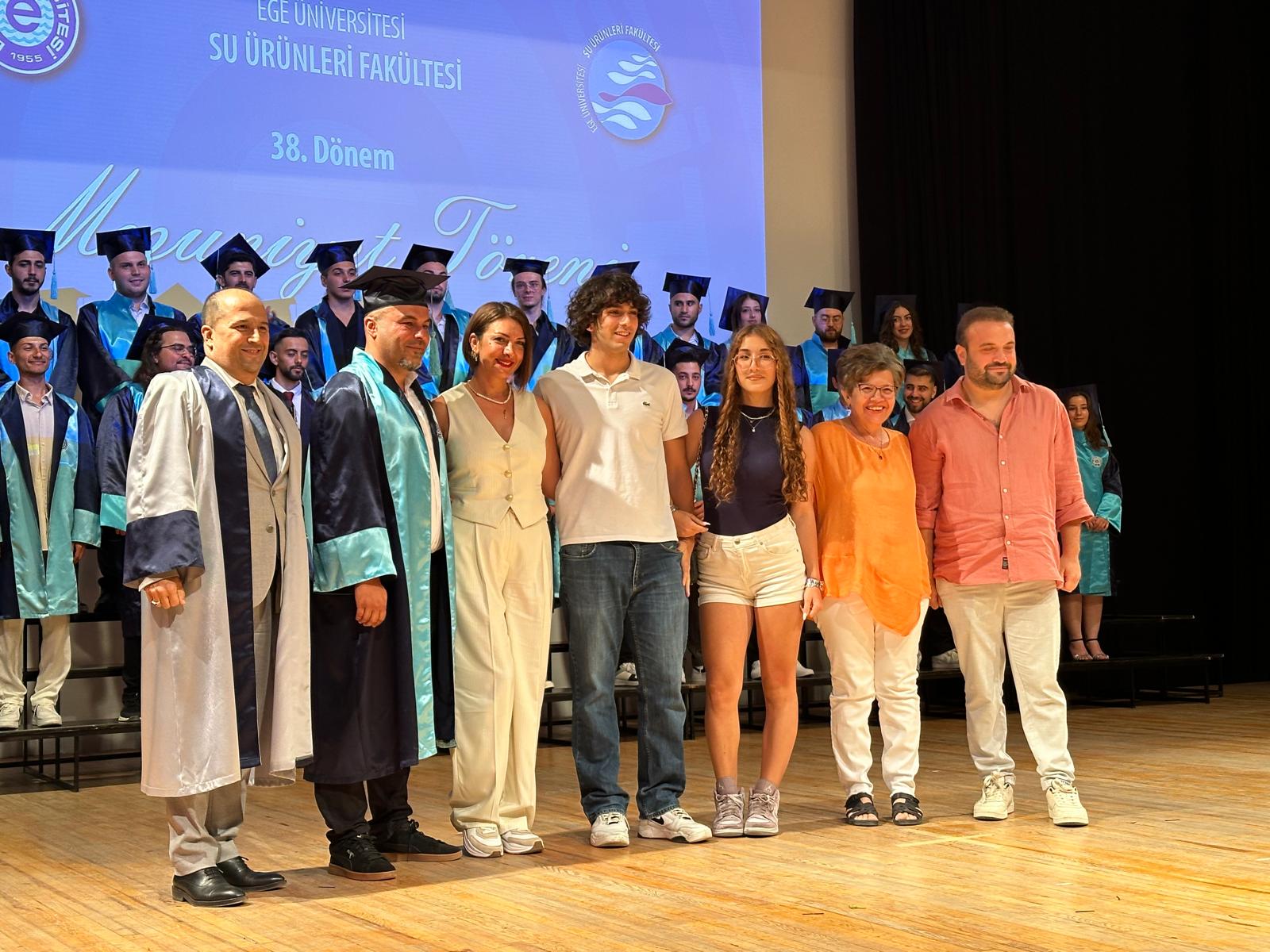 Deniz tutkunu Güray Yeğintürk, EÜ Su Ürünleri Fakültesinden mezun oldu