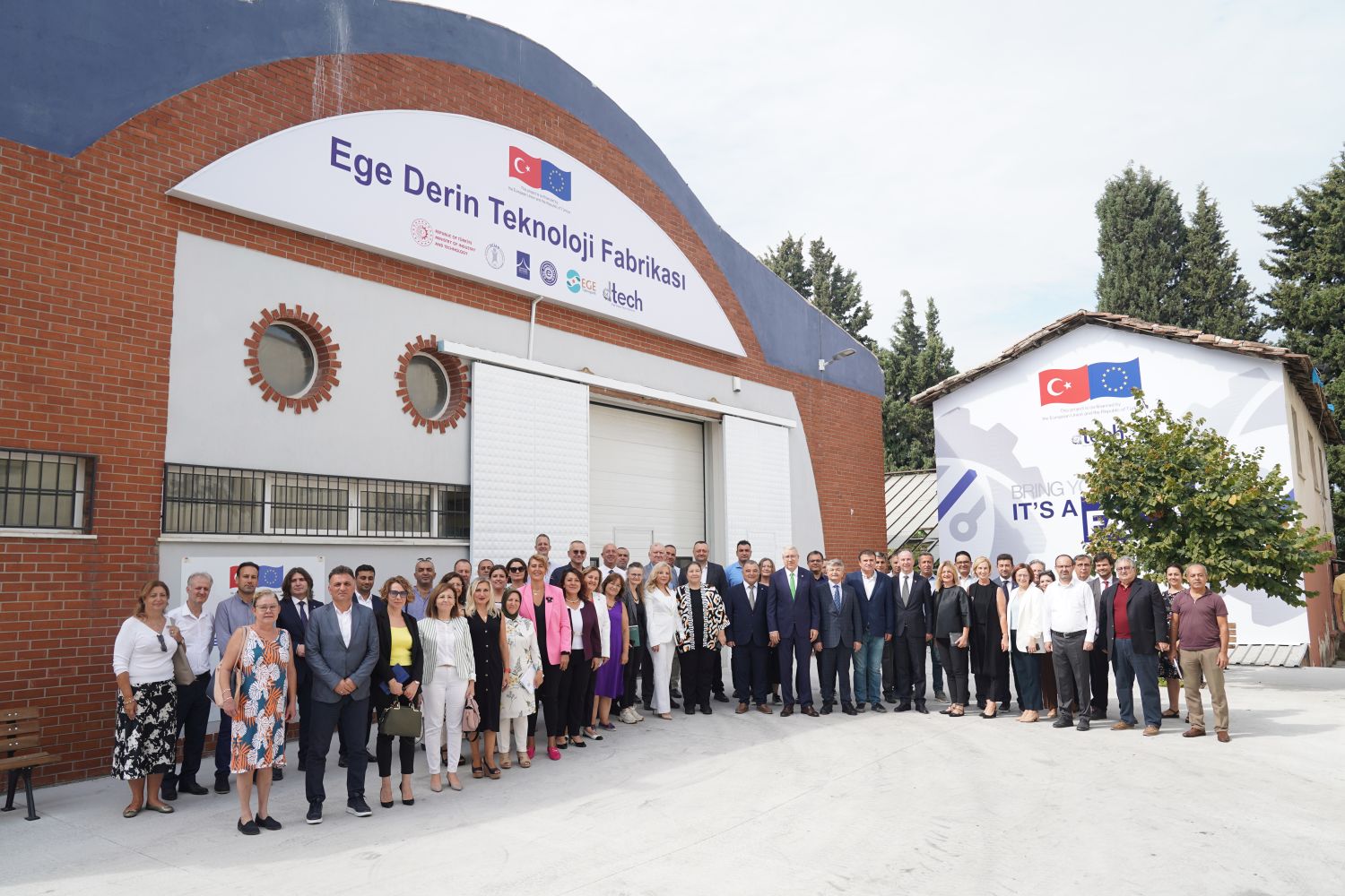 KOBİ’lerin dünya piyasalarında rekabet gücüne destek veren teknoloji üssü