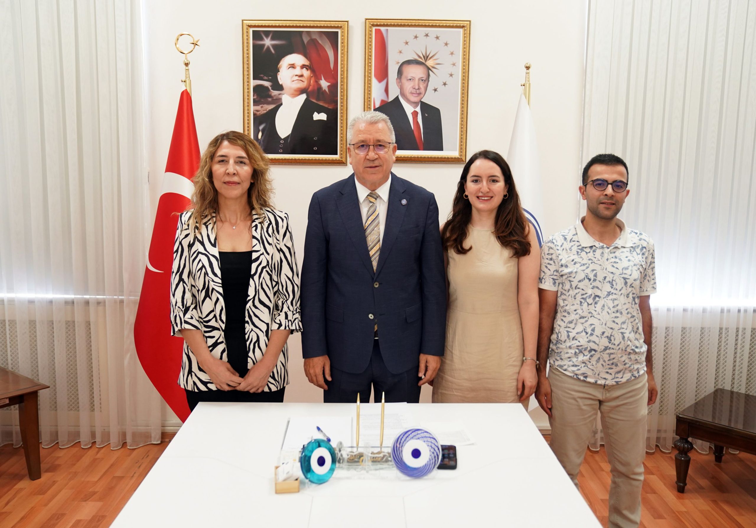 Multidisipliner bilim ekibinden “Zihinsel Yetersizliği Olan Çocuklara Depreme Hazırlık Eğitimi” projesi
