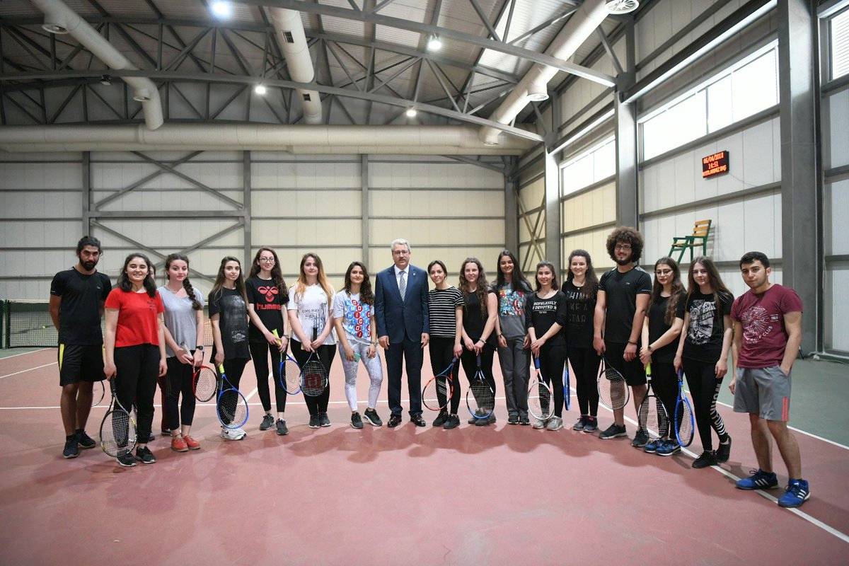 Ege Üniversitesi “Spor Dostu” kampüs olanaklarıyla öne çıkıyor