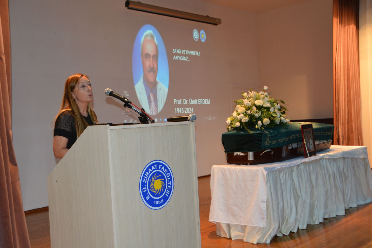 Prof. Dr. Ümit Erdem son yolculuğuna uğurlandı