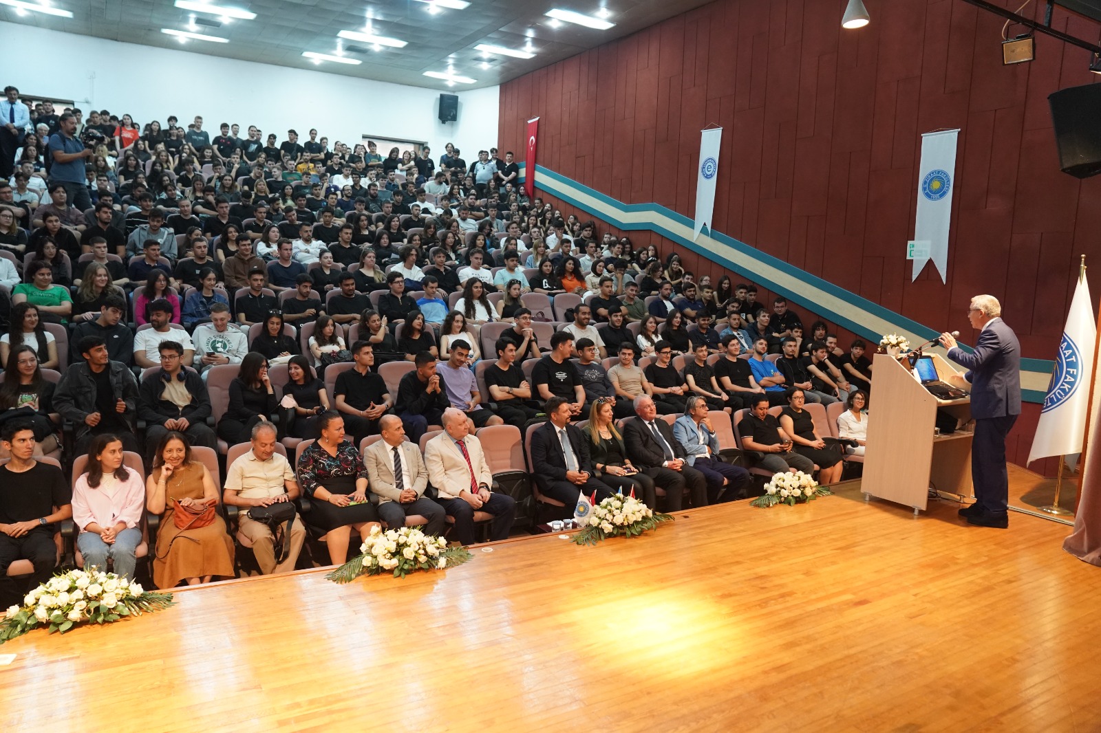 Ege Üniversitesinde yeni eğitim yılı oryantasyon programıyla başladı
