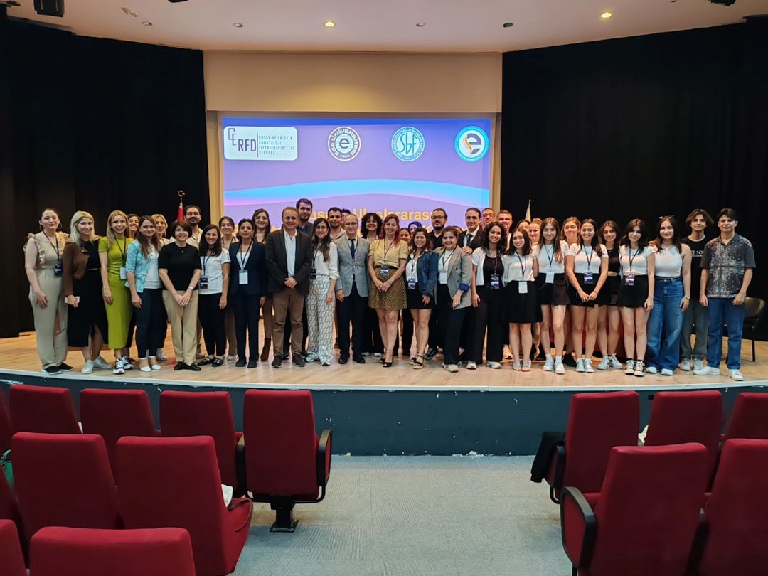 EÜ’de “9. Ulusal 1. Uluslararası Romatolojik Rehabilitasyon Kongresi” gerçekleştirildi