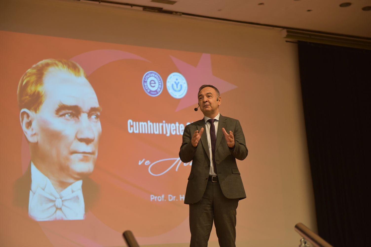 Prof. Dr. Hasan Mert, “Cumhuriyet’e Giden Yol”u anlattı