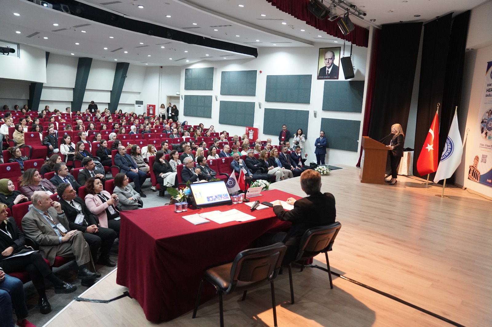 Prof. Dr. Şengün, “Gıda kaynaklı hastalıkların birçoğu uygunsuz şartlarda üretilen ürünlerden kaynaklanıyor”