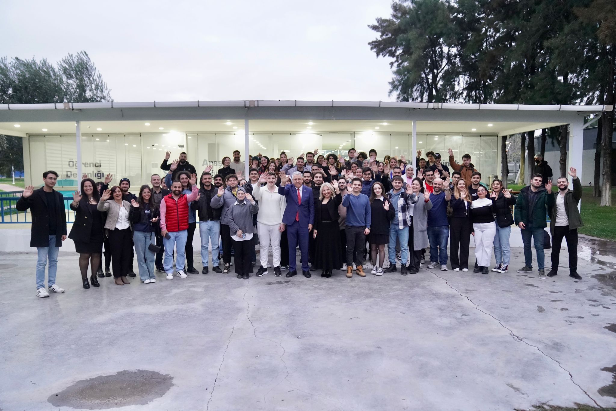Ege Üniversitesi, Ege Bölgesi’nde 1’inci Türkiye’de 3’üncü sırada yer aldı
