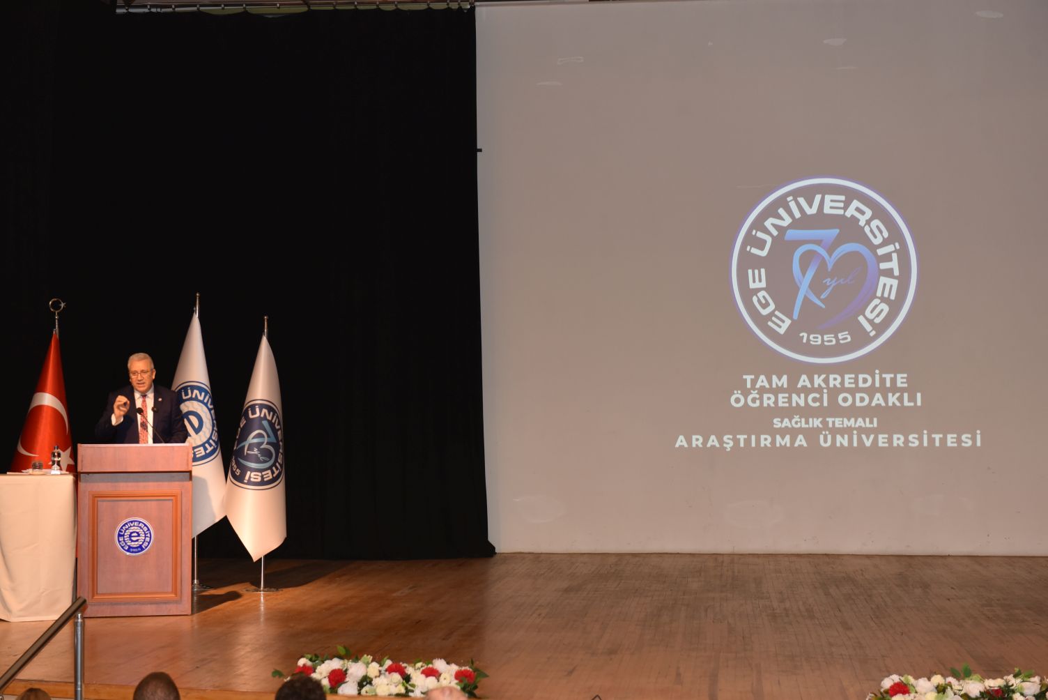 Ege Üniversitesinde 70’inci yıla özel logo tasarlandı