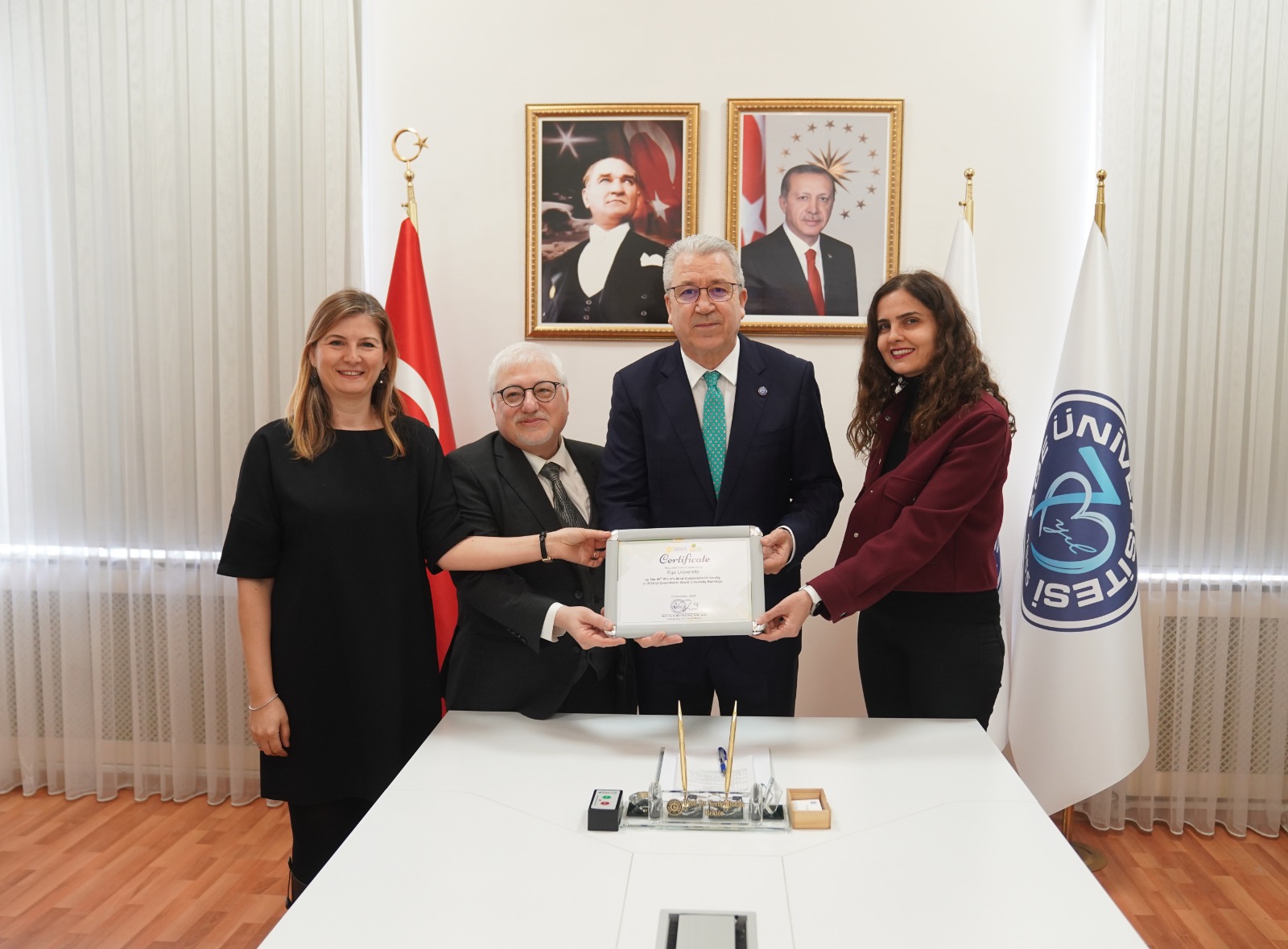 Greenmetric “Dünya Yeşil Üniversiteler” Sertifikası Rektör Prof. Dr. Budak’a takdim edildi