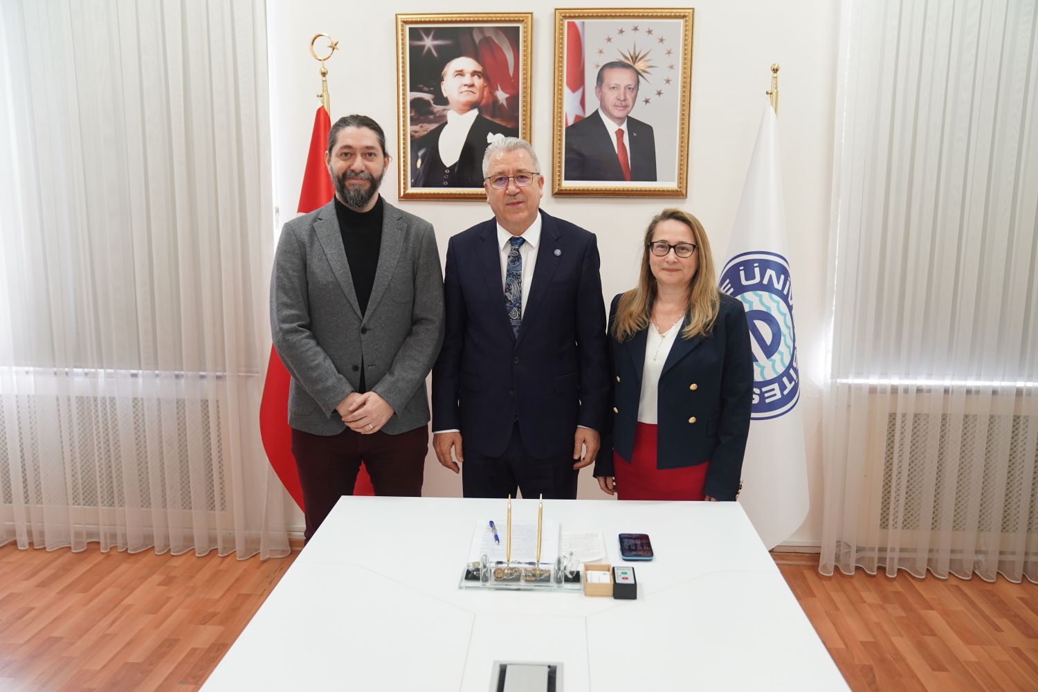 Ege Üniversitesinin yenilikçi göz damlası projesine TÜSEB’den destek