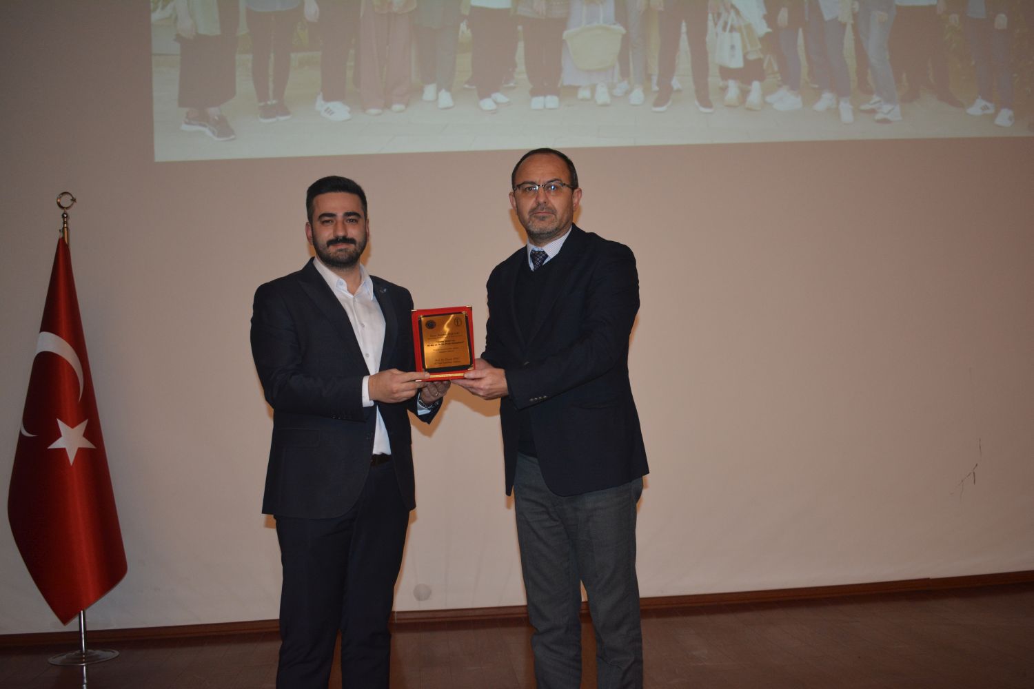 Ege Üniversitesi TÜSEB destekli yürütülen proje sayısında Türkiye’de ilk sırada