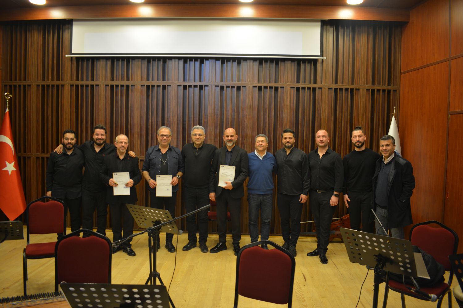 Göksel Baktagir ve Gürhan Karakiraz sevilen bestelerini icra ettiler