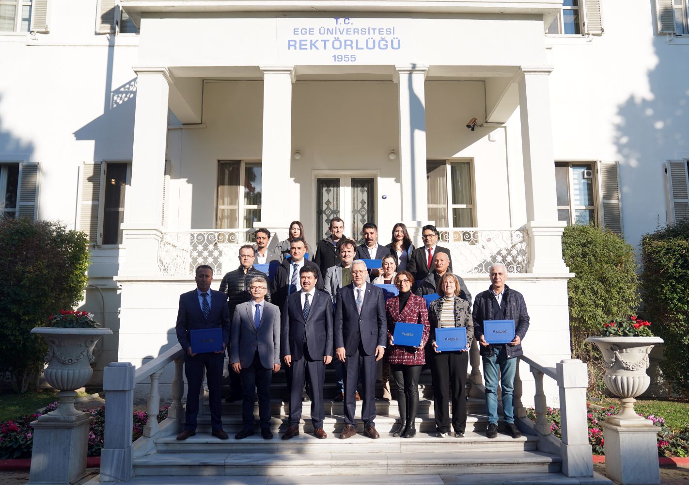 Ege Üniversitesi Meslek Yüksekokulları artık akredite…!