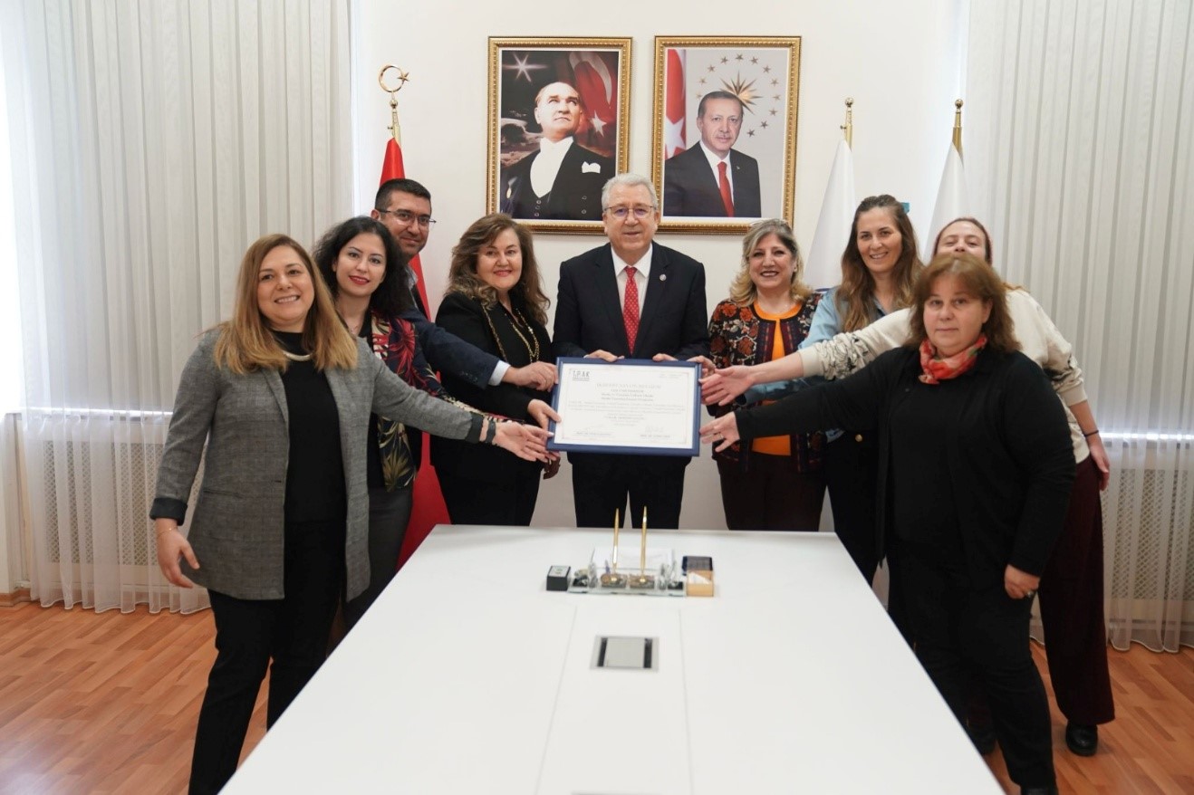 EÜ Moda Tasarımı Bölümü 5 yıl süreyle akredite edildi