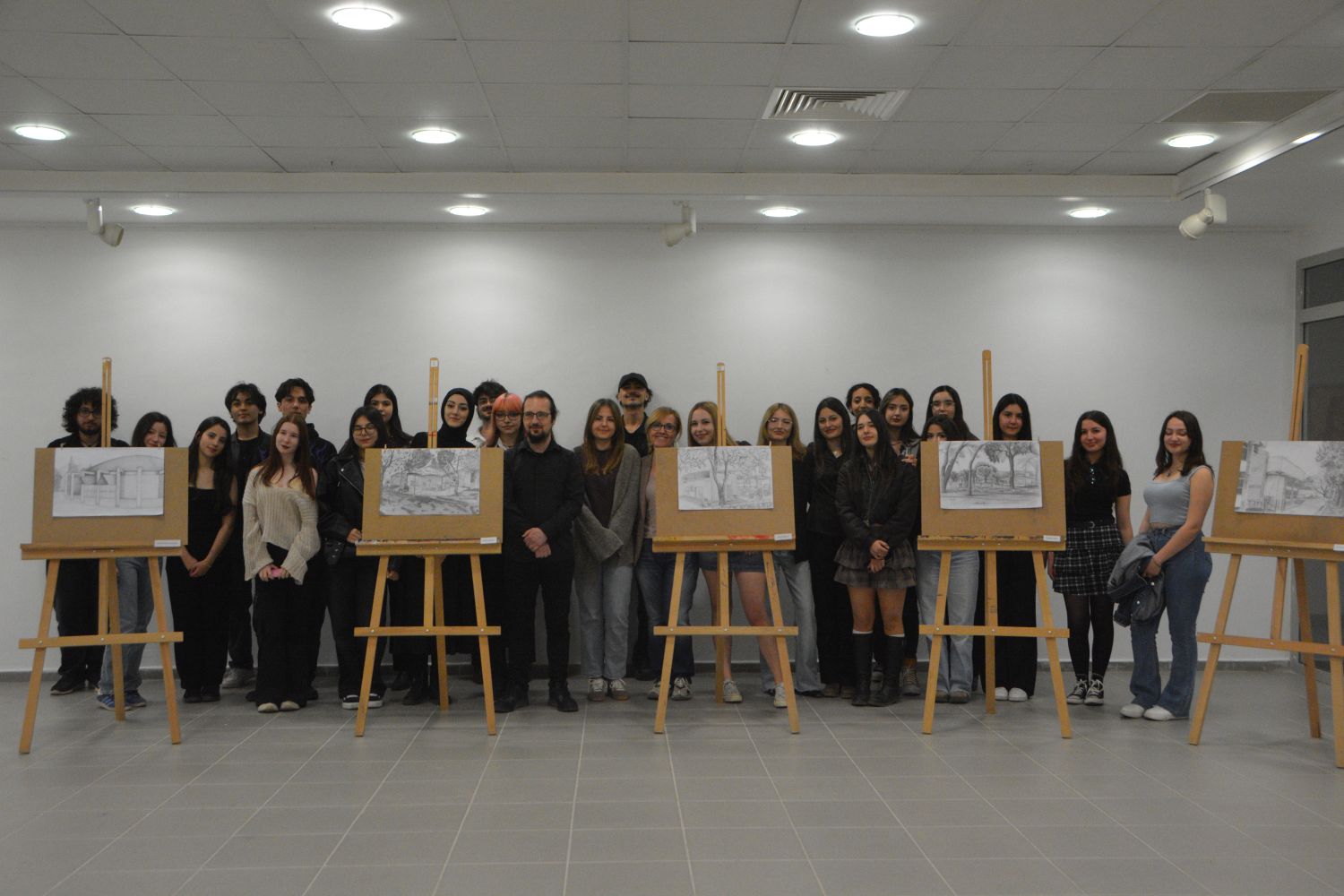 EÜ’de “70. Yıl Peyzaj-Desen Sergisi” Açıldı
