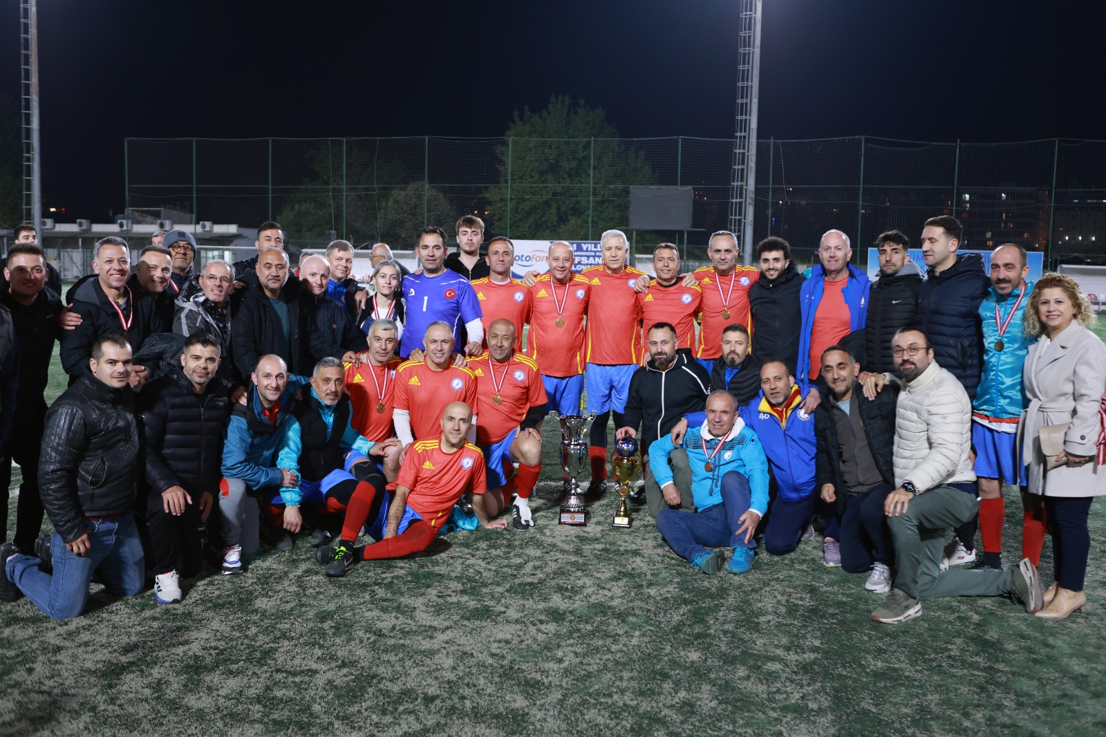 Ege Üniversitesi Masterlar Futbol Takımı şampiyonluğa uzandı