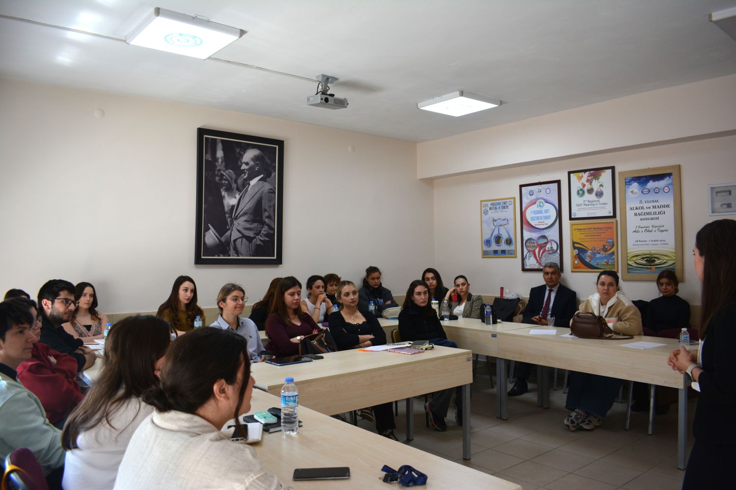 Öğr. Gör. Yücel “Aileler çocuklarıyla verimli vakit geçirdikçe oyun bağımlılığı riski azalabilir”