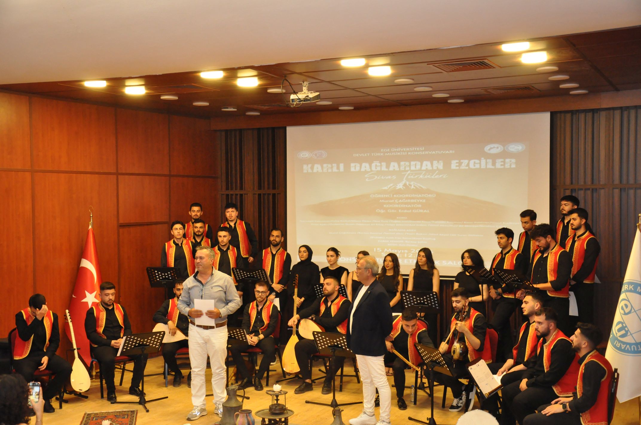 EÜ’de ‘ Karlı Dağlardan Ezgiler & Sivas Türküleri’ dinletisi kulakların pasını sildi