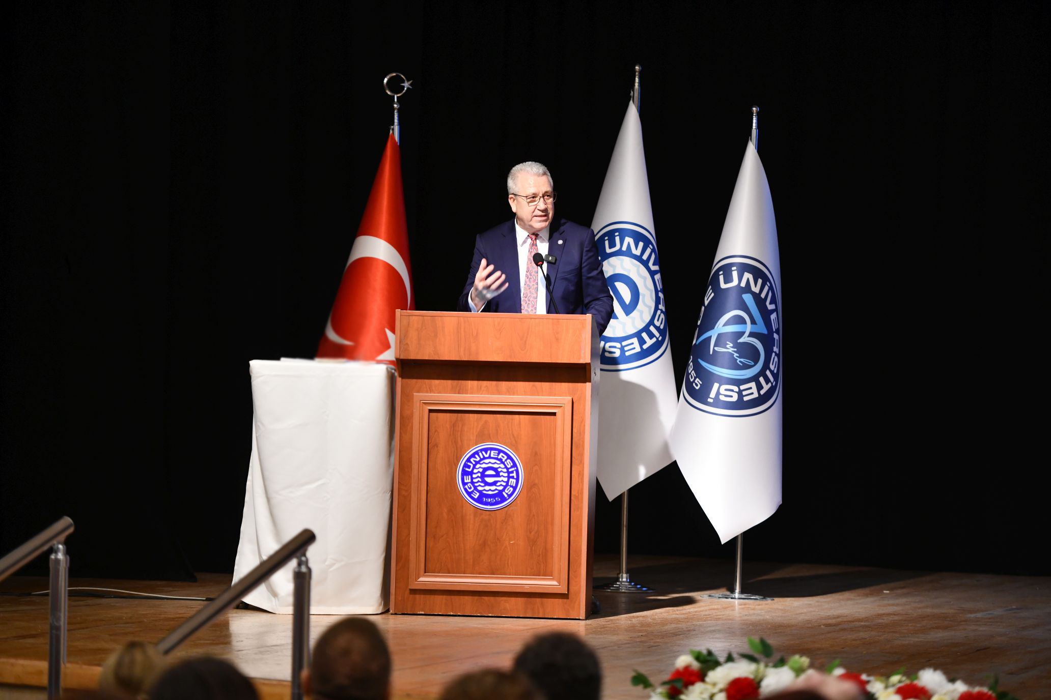 Ege Üniversitesi küresel düzeyde yükselişini sürdürüyor