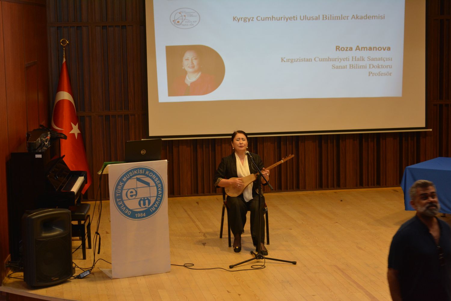 EÜ Konservatuvarında “Kırgız Müziği ve Türk Dünyası” Söyleşisi Gerçekleşti