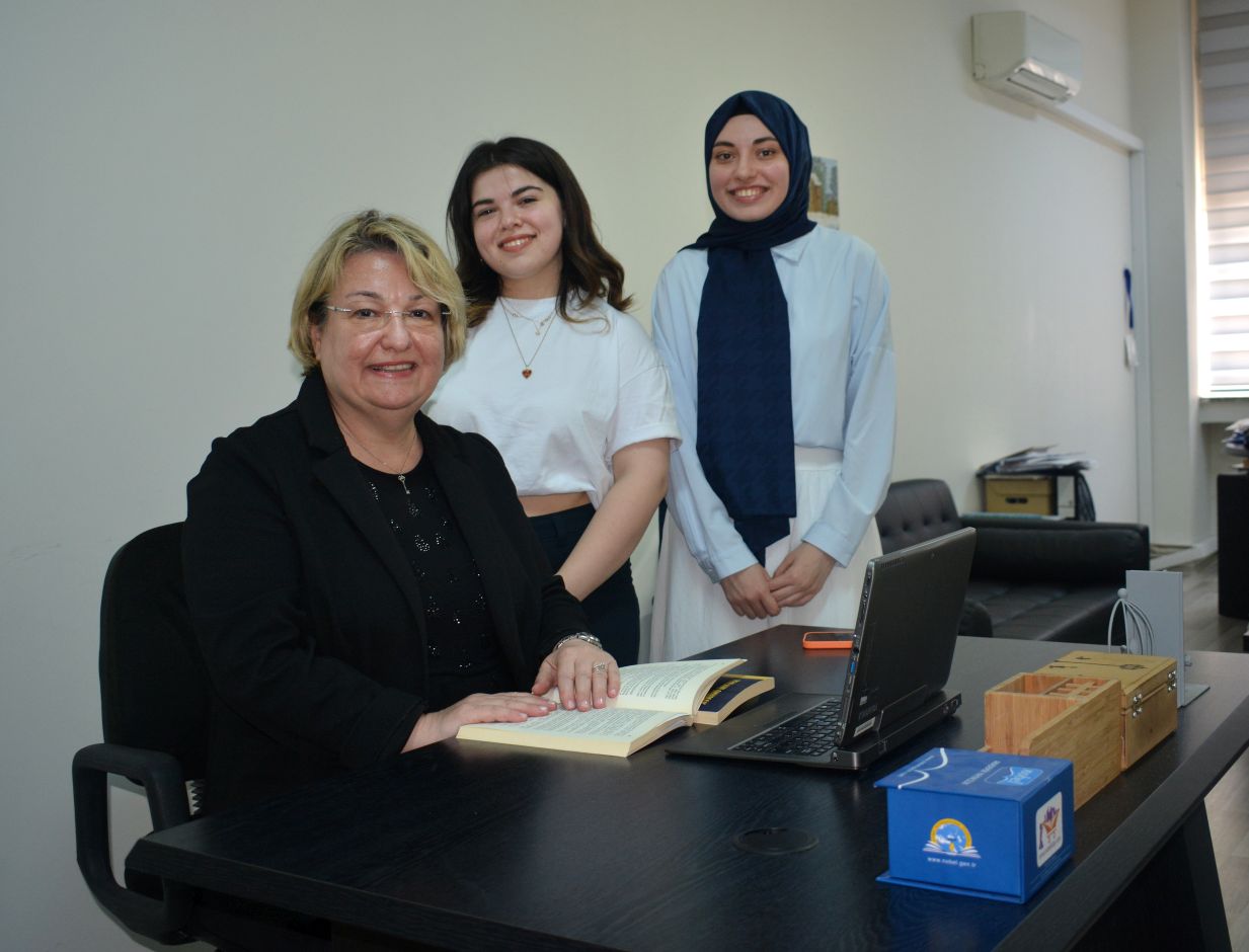Egeli genç iletişimcilerden diyabetli çocuklar için anlamlı bir proje daha…