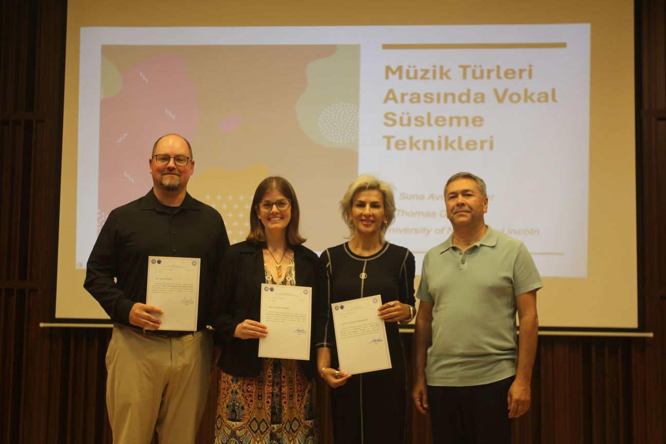 Ege Üniversitesinde “Vokal Süsleme Teknikleri” Workshopu