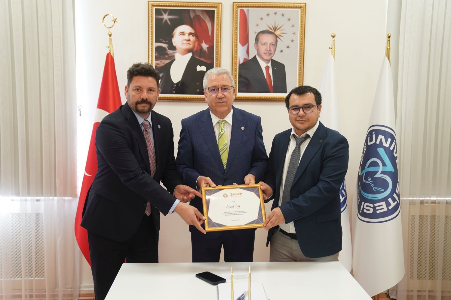 Ege Üniversitesi Dr. Öğr. Üyesi Veysel Bay’a BAGEP 2025 Ödülü