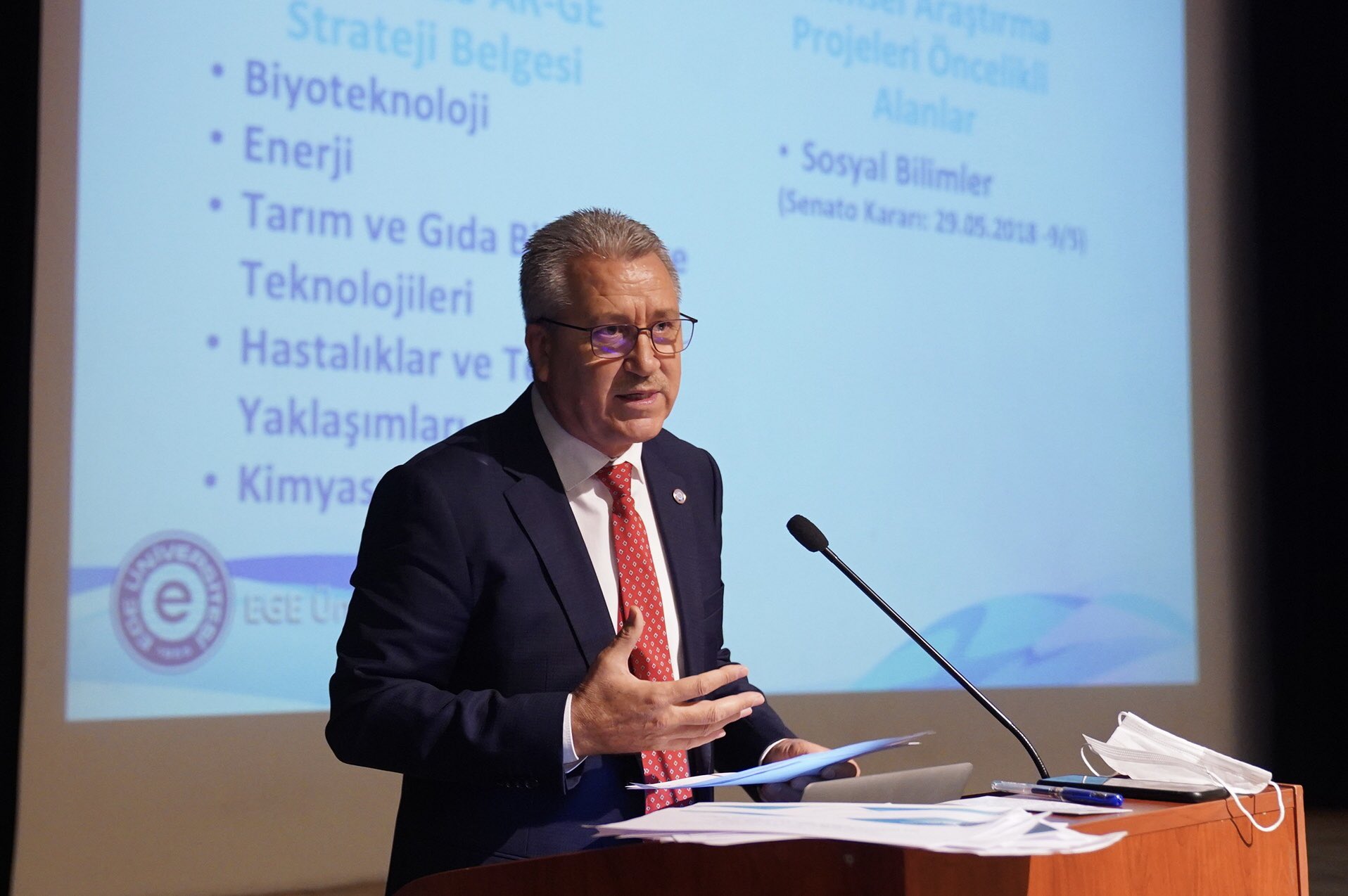 Ege Üniversitesinin dünya çapında yükselişi sürüyor