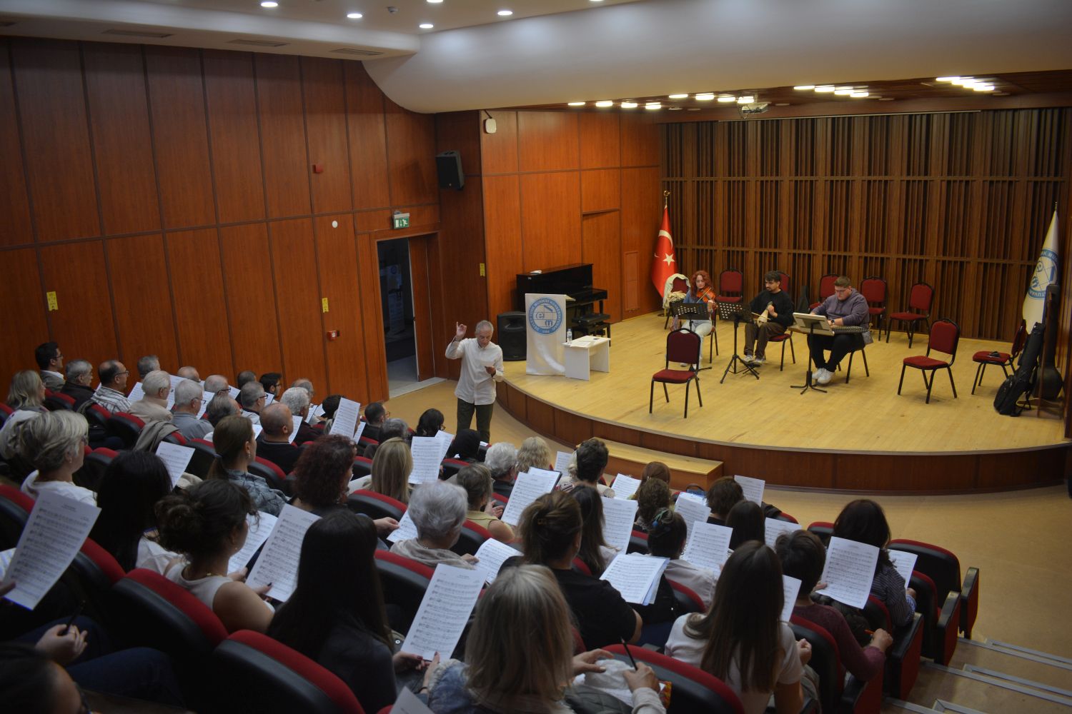 EÜ Klasik Türk Müziği Koro Topluluğu, 33 yıllık müzik geleneğini sürdürdü