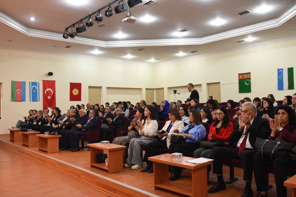 EÜ’de Asya Rönesansı Sempozyumu, kültürel mirası ve geleceği buluşturdu