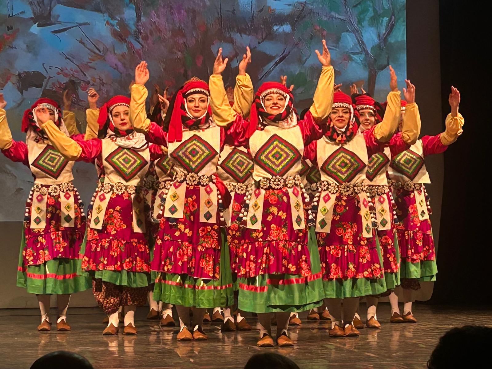 Ege Üniversitesi Devlet Türk Musikisi Konservatuarından ‘Uca Dağlar’ turneye çıkıyor