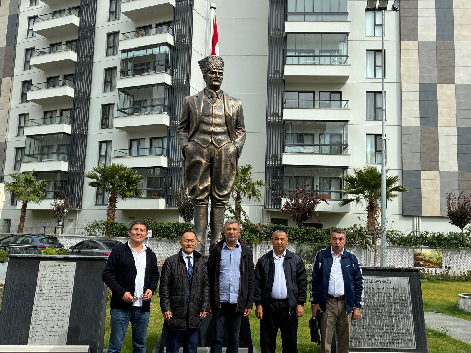 Ege Üniversitesinde Türk Dünyasının Dil Birliği Konuşuldu