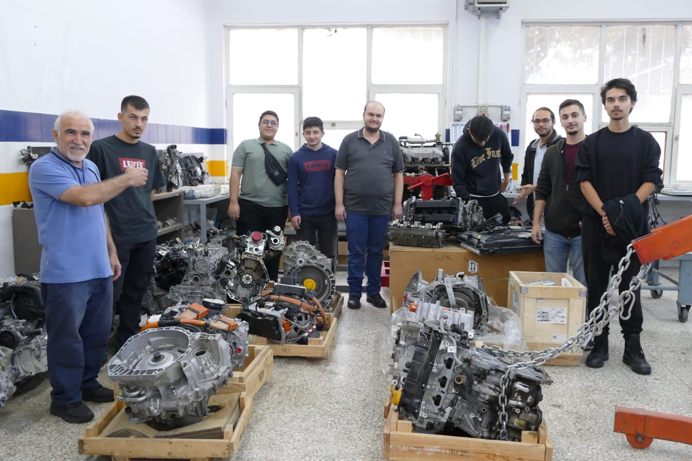 Renault Türkiye’den Ege Meslek Yüksekokulu’na Önemli Bağış