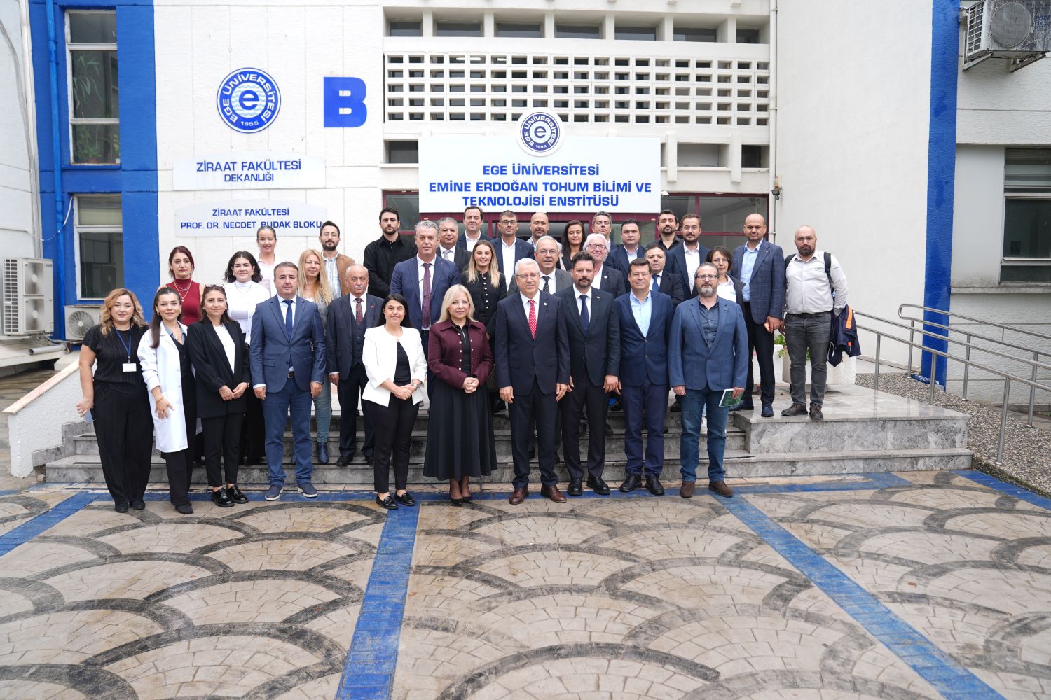 Tohumculuk sektörünün temsilcileri Ege Üniversitesinde bir araya geldi
