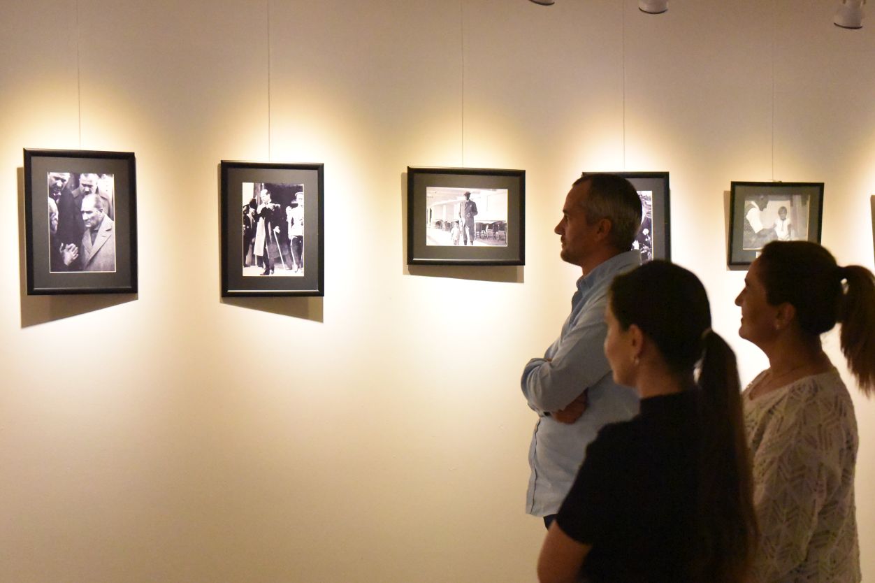 EÜ’de Atatürk’ün yaşam öyküsü fotoğraflarla anlatıldı