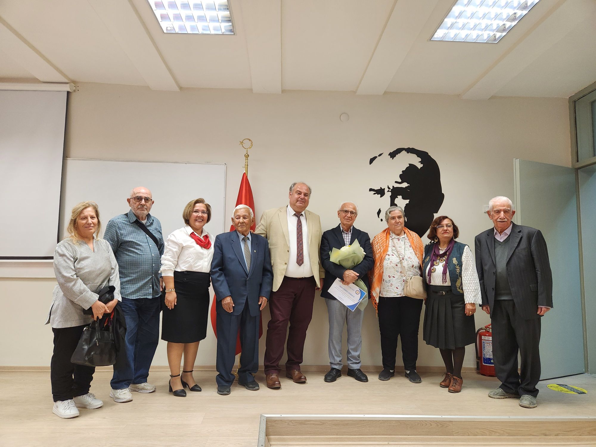 Hidayet Karakuş, Atatürk’ün eğitime ve öğretmene verdiği önemi anlattı