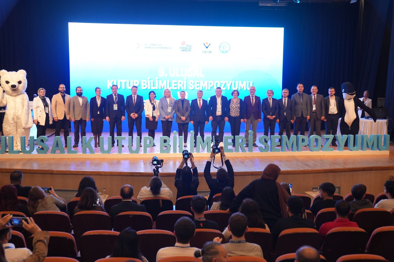 “Kutup Bilimleri Sempozyumu ve Şenliği” Ege Üniversitesinde Başladı