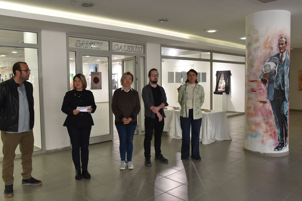 EÜ, “İzinde İz Bırakmak” sergisiyle sanatseverleri Atatürk’ün izinde buluşturdu