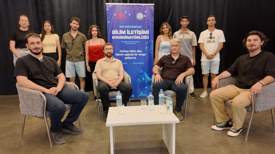 EÜ’de geleceğin Elektrik-Elektronik Mühendisleri “Bilim Kafe” etkinliğinde buluştu