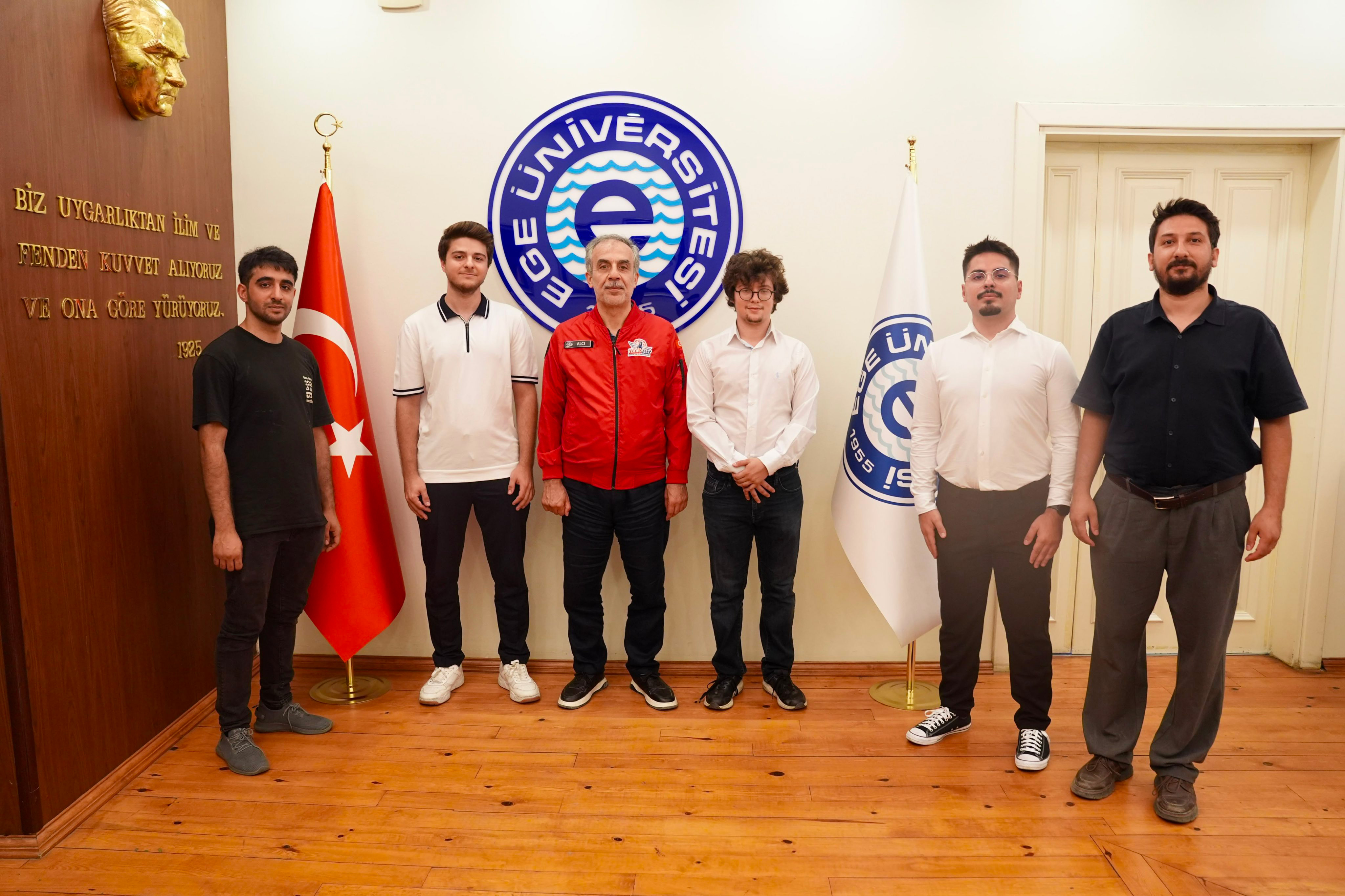 Rektör Prof. Dr. Alcı EÜ’yü TEKNOFEST’te temsil edecek takımlarla bir araya geldi