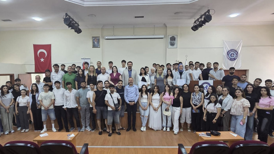 Ege Üniversitesinde Azerbaycanlı öğrencilere oryantasyon programı düzenlendi