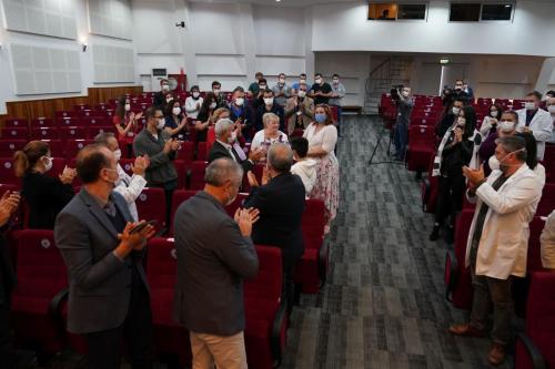 Organ nakli programında duygulandıran anlar İngiliz anne ayakta alkışlandı